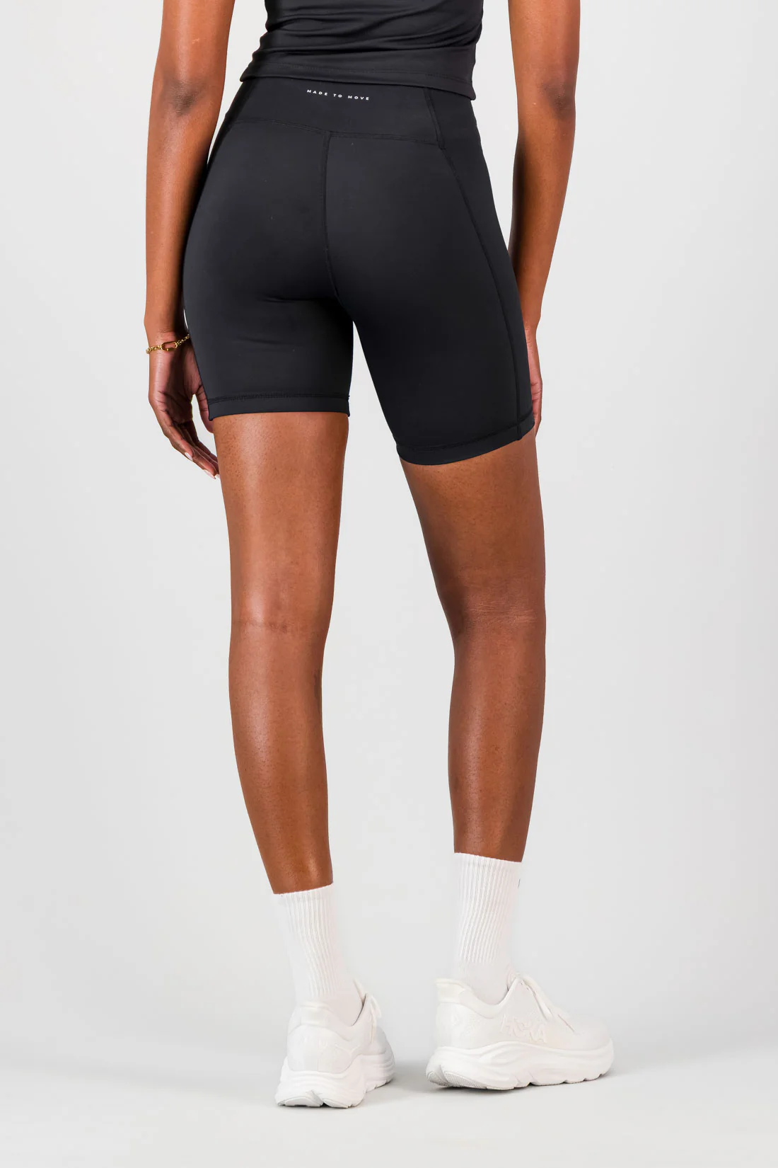 Essential Leah Short - Image 6