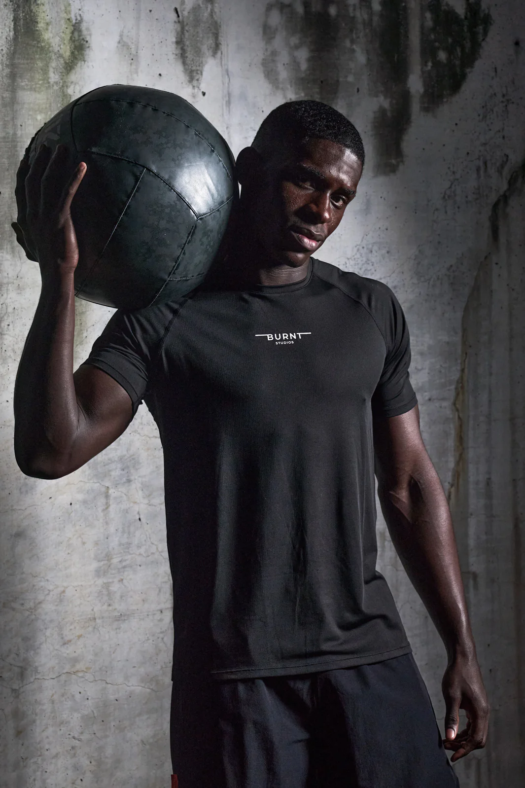 Fundamental Active Tee - Black - Image 6